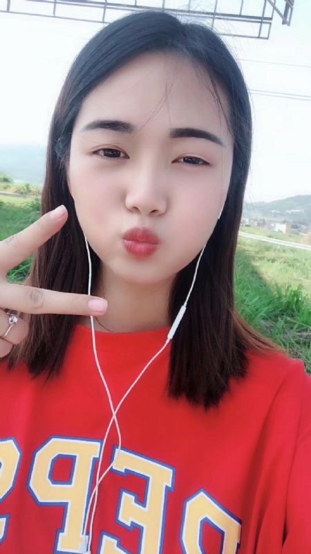 深拥必定温暖的第一张照片--邵阳相亲服务中心