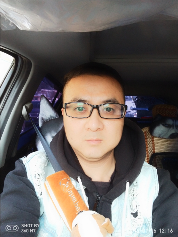 香烟最懂男人心的第一张照片--邵阳相亲服务中心