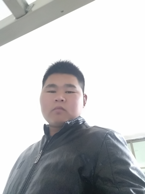 小哥的第一张照片--邵阳相亲服务中心