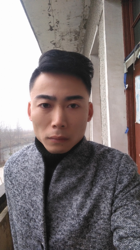 谁伴我闯荡的第一张照片--邵阳相亲服务中心