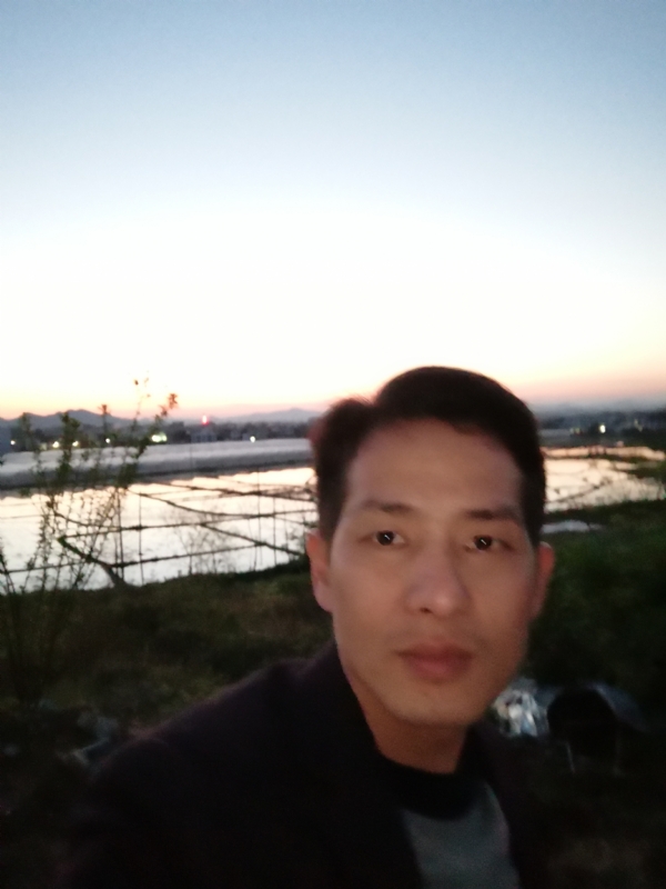 不忘初心的第一张照片--邵阳相亲服务中心