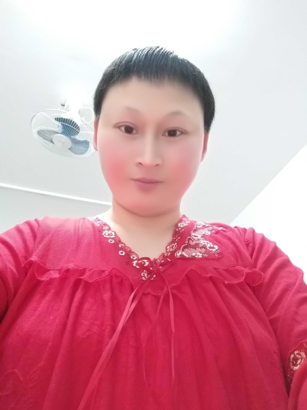 彩虹姐姐永不言弃的第一张照片--邵阳相亲服务中心