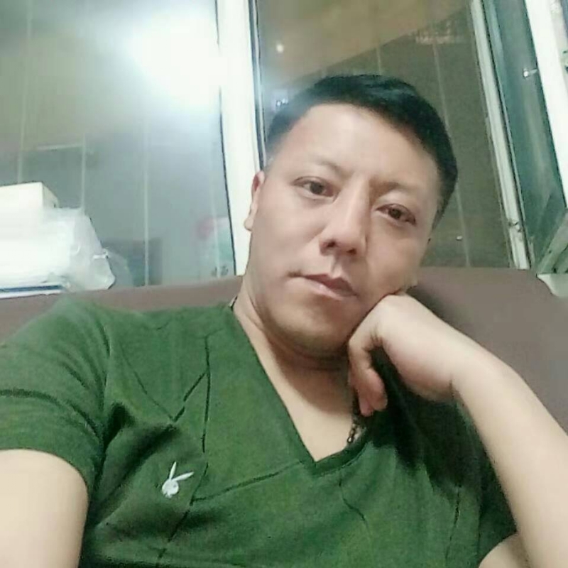 龍行天下的第一张照片--邵阳相亲服务中心