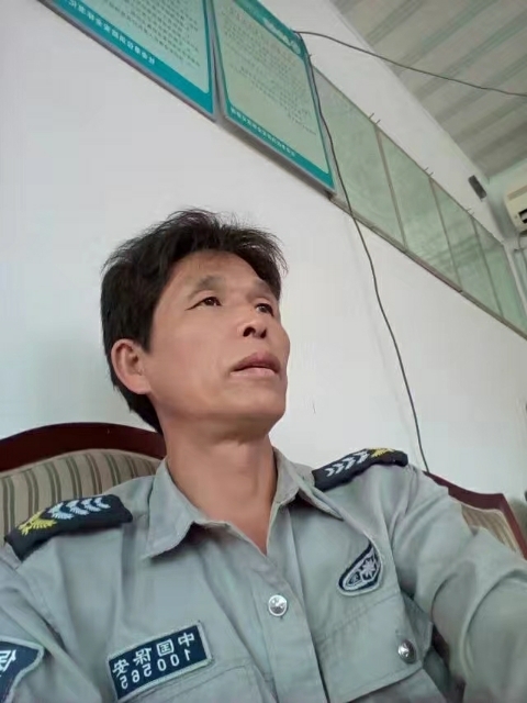 卧窗听雨的第一张照片--邵阳相亲服务中心