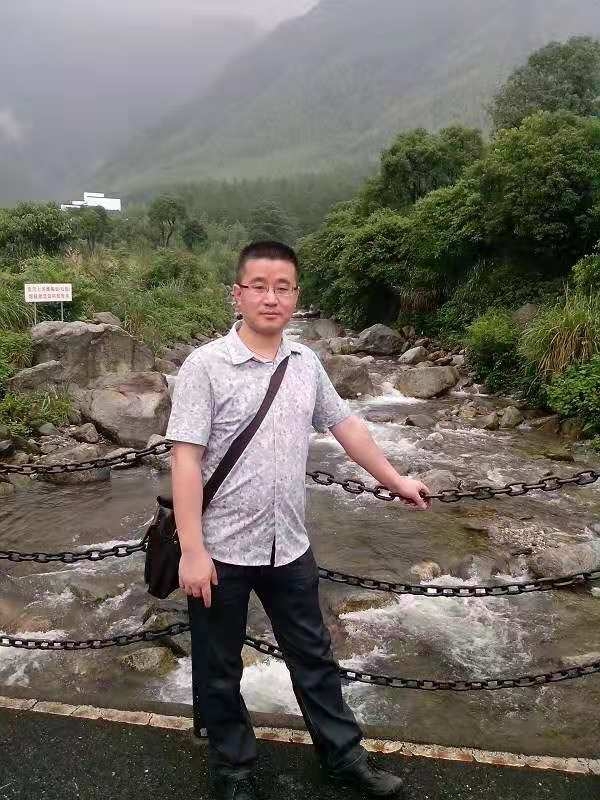 淡定牛魔王的第三张照片--邵阳相亲服务中心