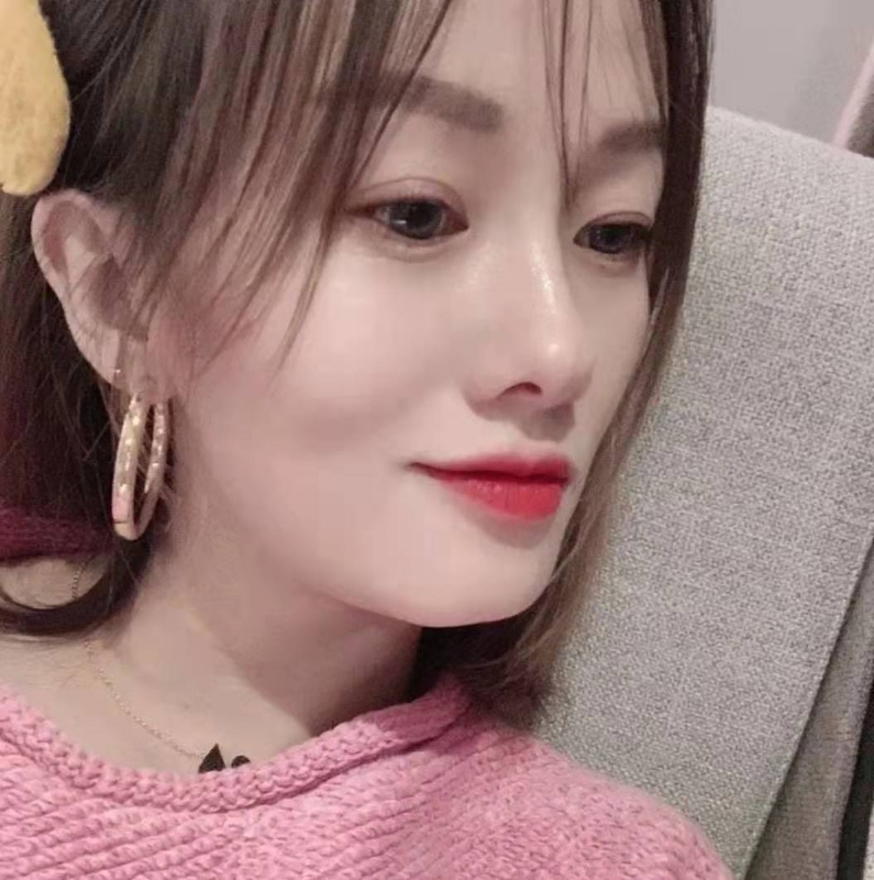 微醺的笑容的第一张照片--邵阳相亲服务中心