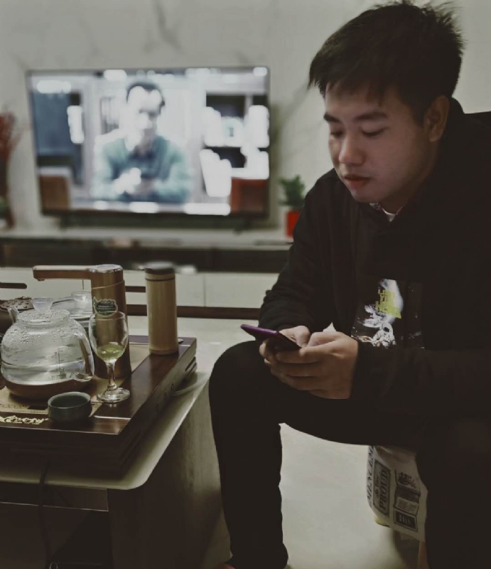 嗯今年能脱单吗的第一张照片--邵阳相亲服务中心