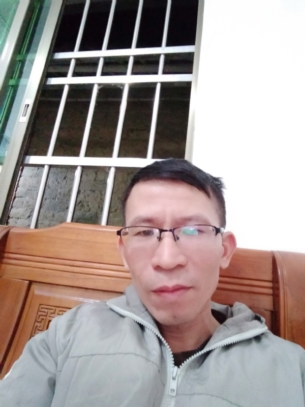 奋斗的第一张照片--邵阳相亲服务中心