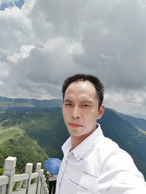 LXZ的第一张照片--邵阳相亲服务中心
