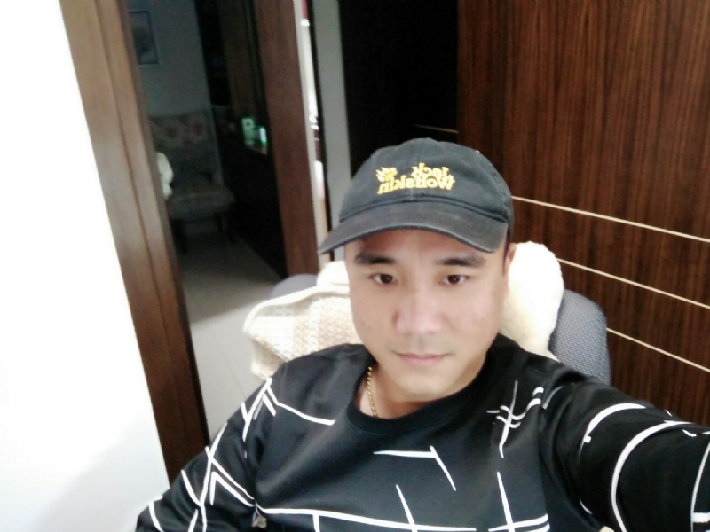 坚持我爱的第一张照片--邵阳相亲服务中心