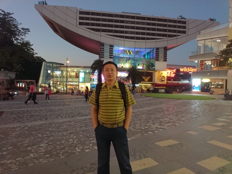 人间四月天的第一张照片--邵阳相亲服务中心