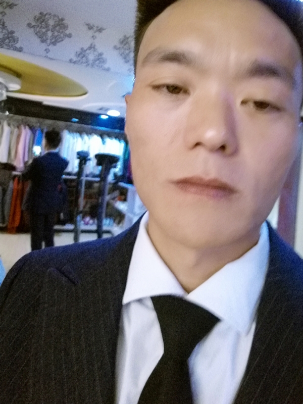 醉酒的蝴蝶的第二张照片--邵阳相亲服务中心