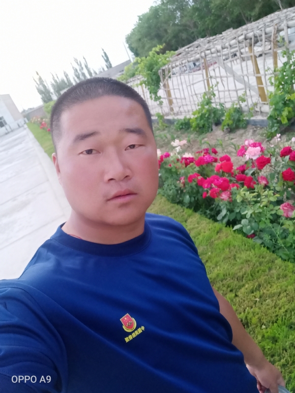 奋斗中的青春最美丽的第一张照片--邵阳相亲服务中心