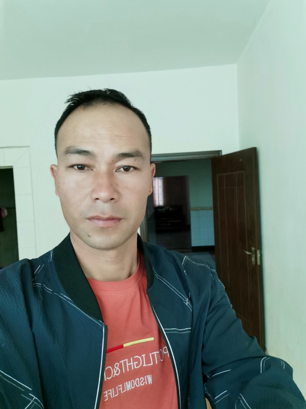 昊宇的第一张照片--邵阳相亲服务中心