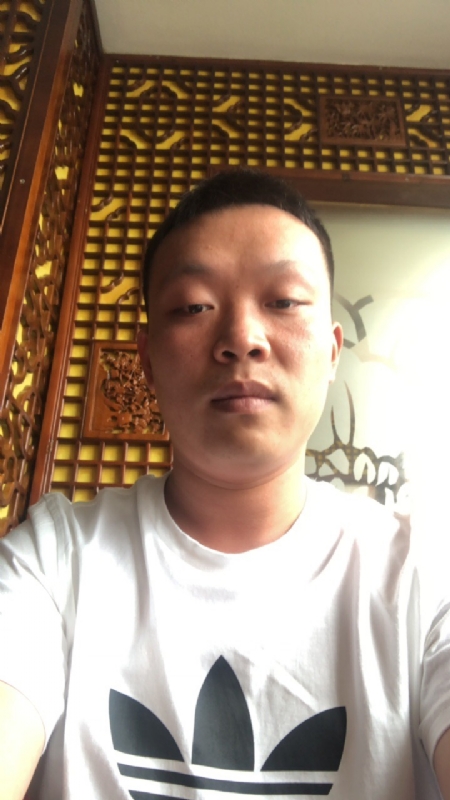唐子龙的第一张照片--邵阳相亲服务中心