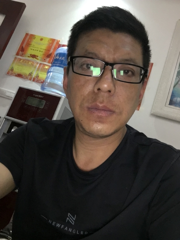 牵手的第三张照片--邵阳相亲服务中心