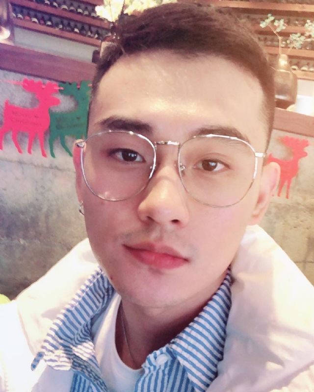 胡强很孤单的第一张照片--邵阳相亲服务中心
