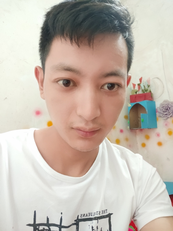 笑对人生的第一张照片--邵阳相亲服务中心