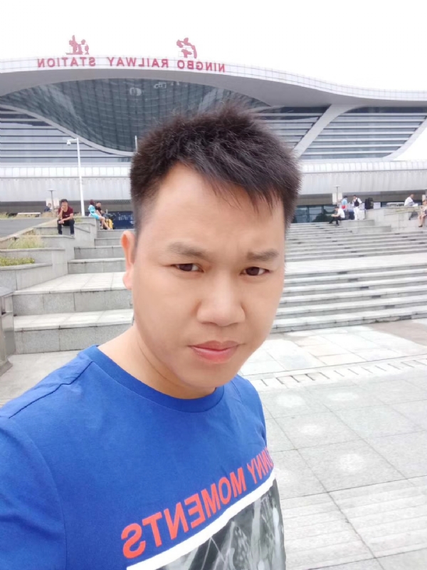 笑对人生的第一张照片--邵阳相亲服务中心