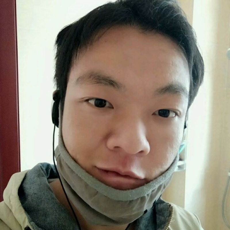 泡沫哭泣的第一张照片--邵阳相亲服务中心