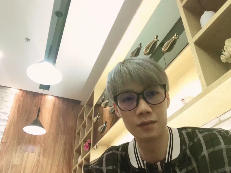 黄峰的第二张照片--邵阳相亲服务中心