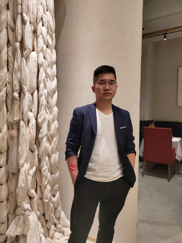 在路上的第二张照片--邵阳相亲服务中心