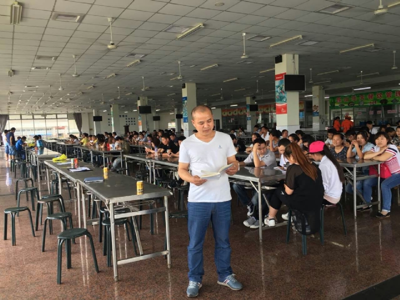 人在旅途的第二张照片--邵阳相亲服务中心