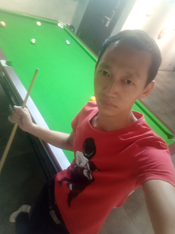 耳机分你一半的第一张照片--邵阳相亲服务中心