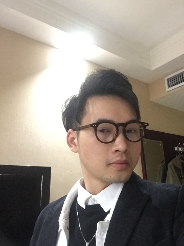 曾亮的第一张照片--邵阳相亲服务中心