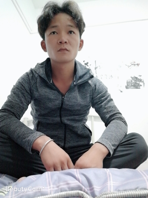 东浩学长的第一张照片--邵阳相亲服务中心