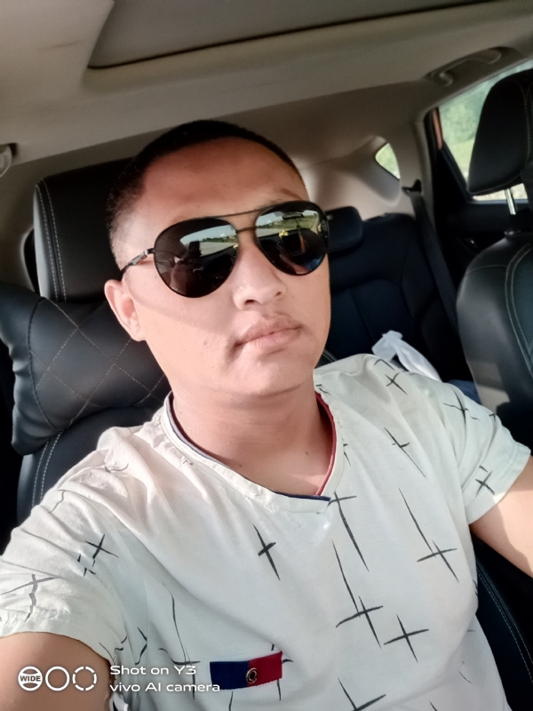 寻缘的第一张照片--邵阳相亲服务中心