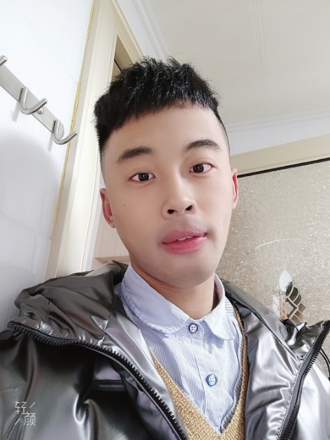 幼稚鬼的第一张照片--邵阳相亲服务中心