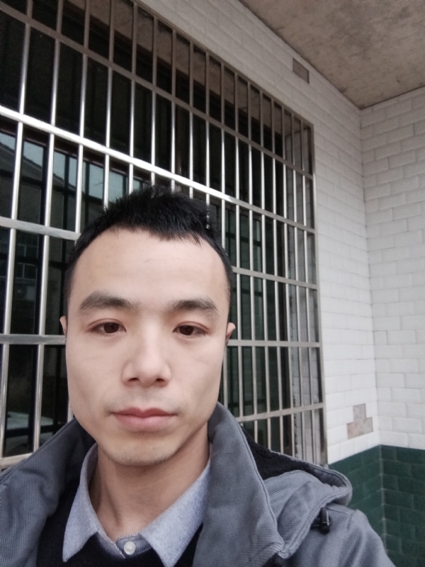 笑得那么开心的第三张照片--邵阳相亲服务中心