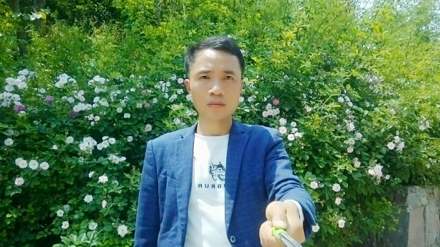 一生何求的第一张照片--邵阳相亲服务中心