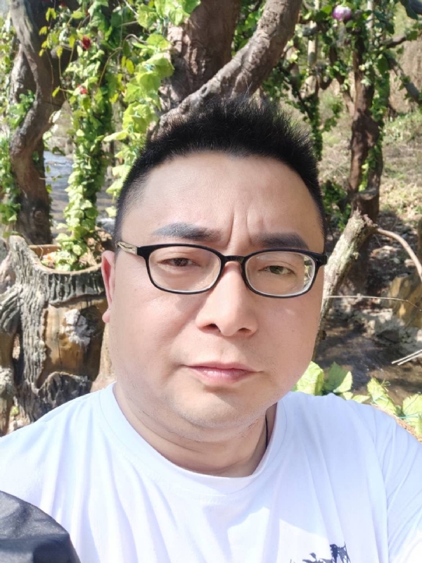 妙手仁心的第一张照片--邵阳相亲服务中心