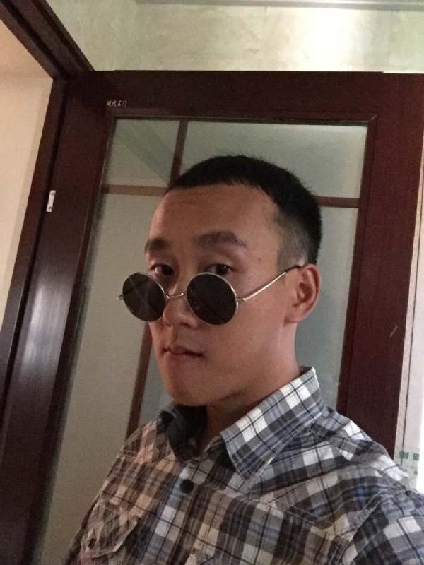 悲喜的第一张照片--邵阳相亲服务中心