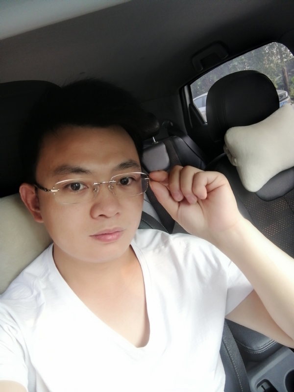 幸福的拥抱的第二张照片--邵阳相亲服务中心
