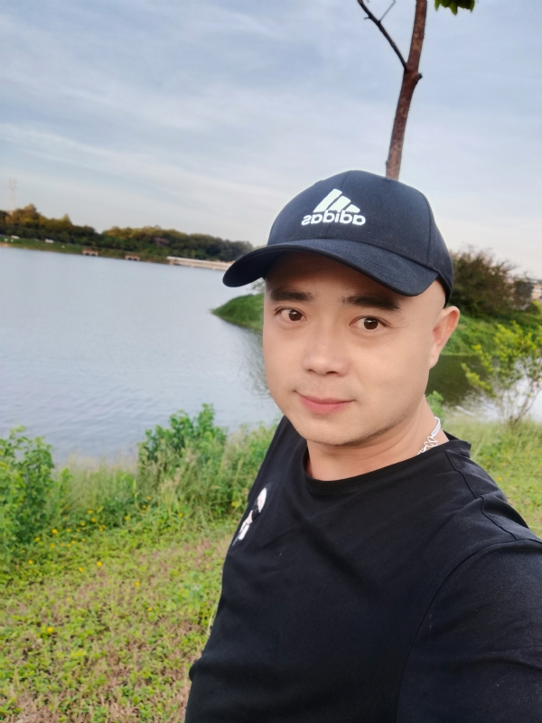 石头哥的第一张照片--邵阳相亲服务中心