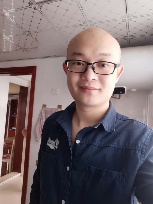 凝望远方的第一张照片--邵阳相亲服务中心