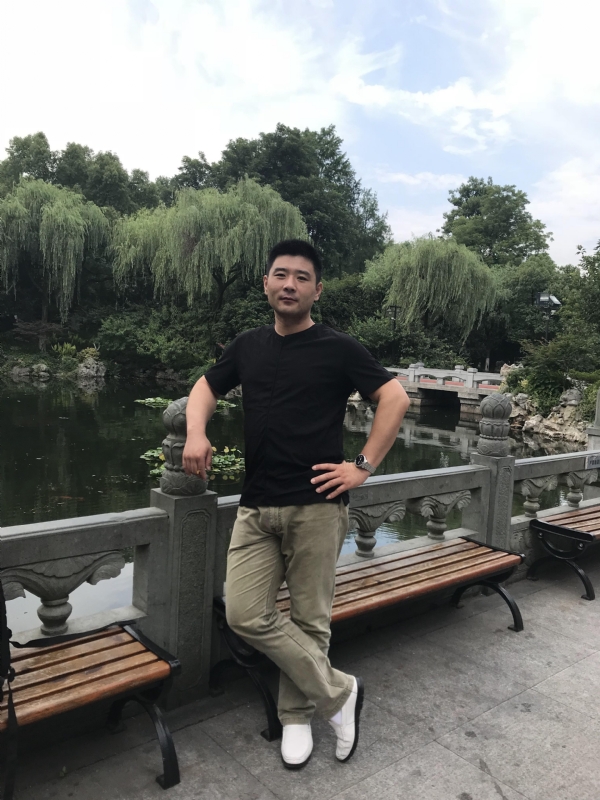 未来可期的第一张照片--邵阳相亲服务中心