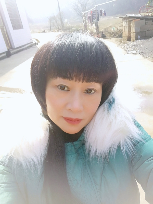 金鱼儿的第一张照片--邵阳相亲服务中心