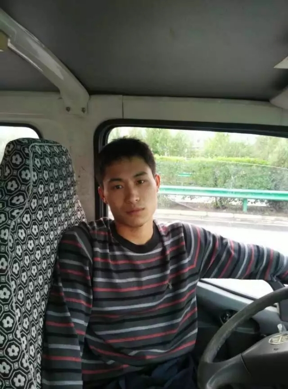 桦树林的第一张照片--邵阳相亲服务中心