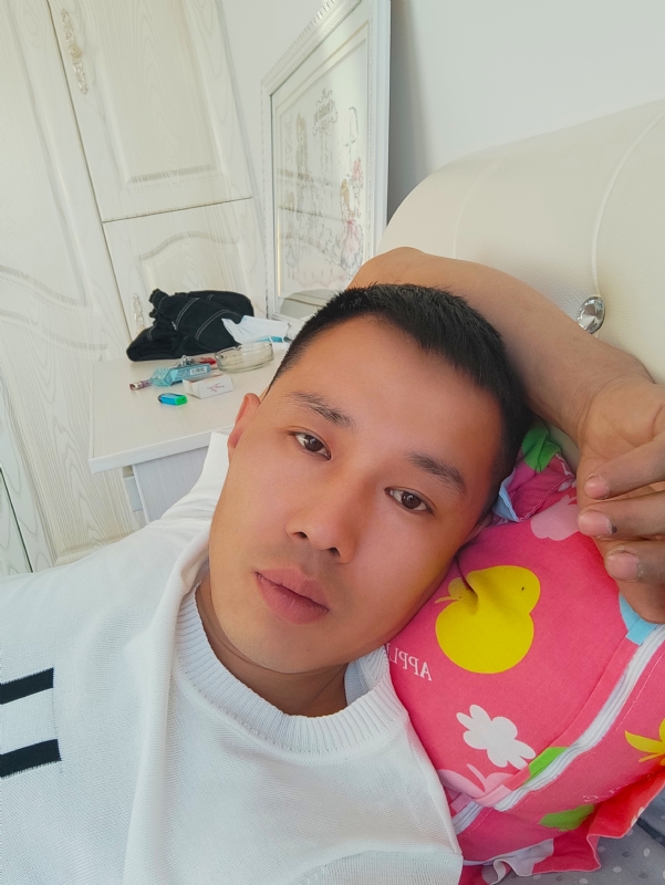 一个人的第一张照片--邵阳相亲服务中心