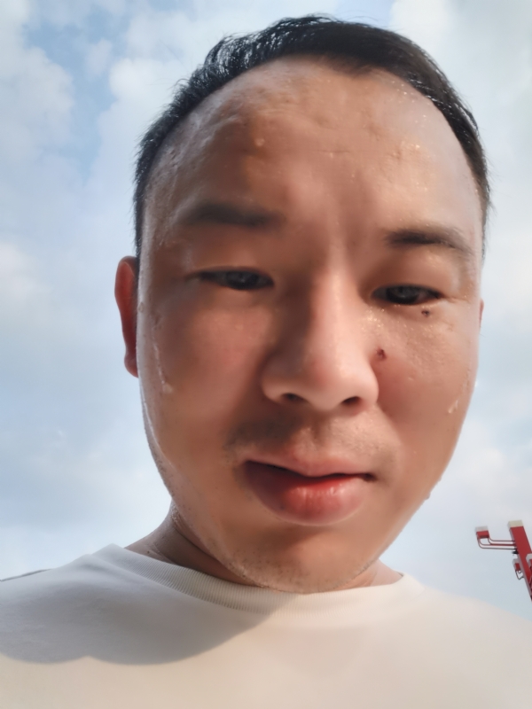 唐老鸭的第一张照片--邵阳相亲服务中心