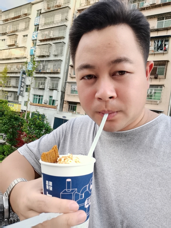 K金o的第一张照片--邵阳相亲服务中心