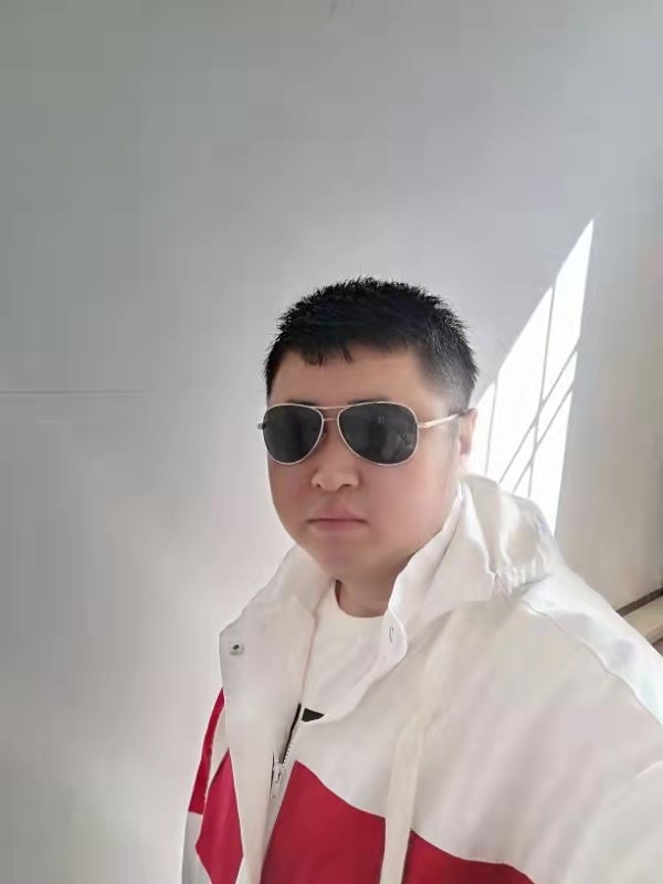 大漠叔叔的第一张照片--邵阳相亲服务中心