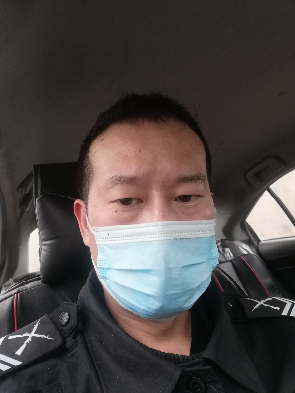 不会躲的刺猬的第一张照片--邵阳相亲服务中心