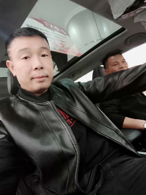 醉红尘的第一张照片--邵阳相亲服务中心