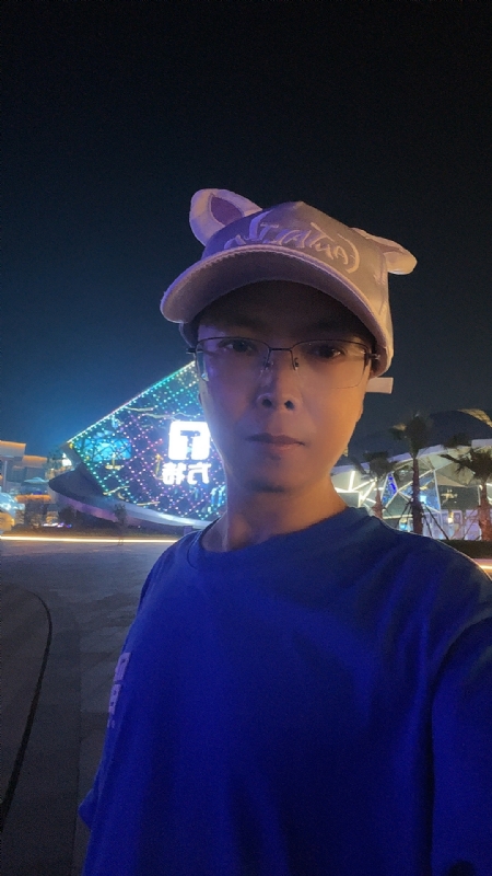 富贵使我们相遇的第一张照片--邵阳相亲服务中心