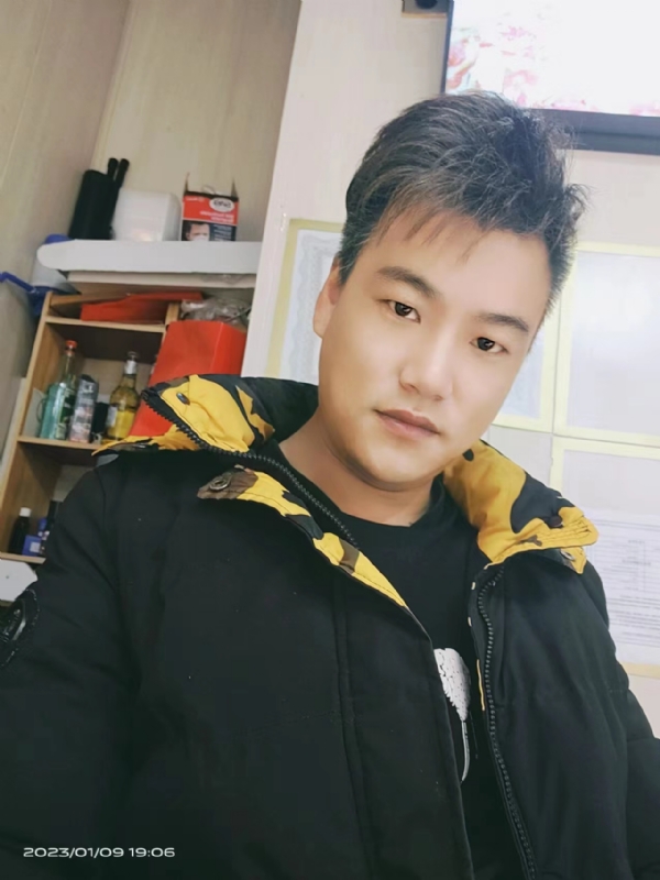孤酒枕愁眼眠的第二张照片--邵阳相亲服务中心